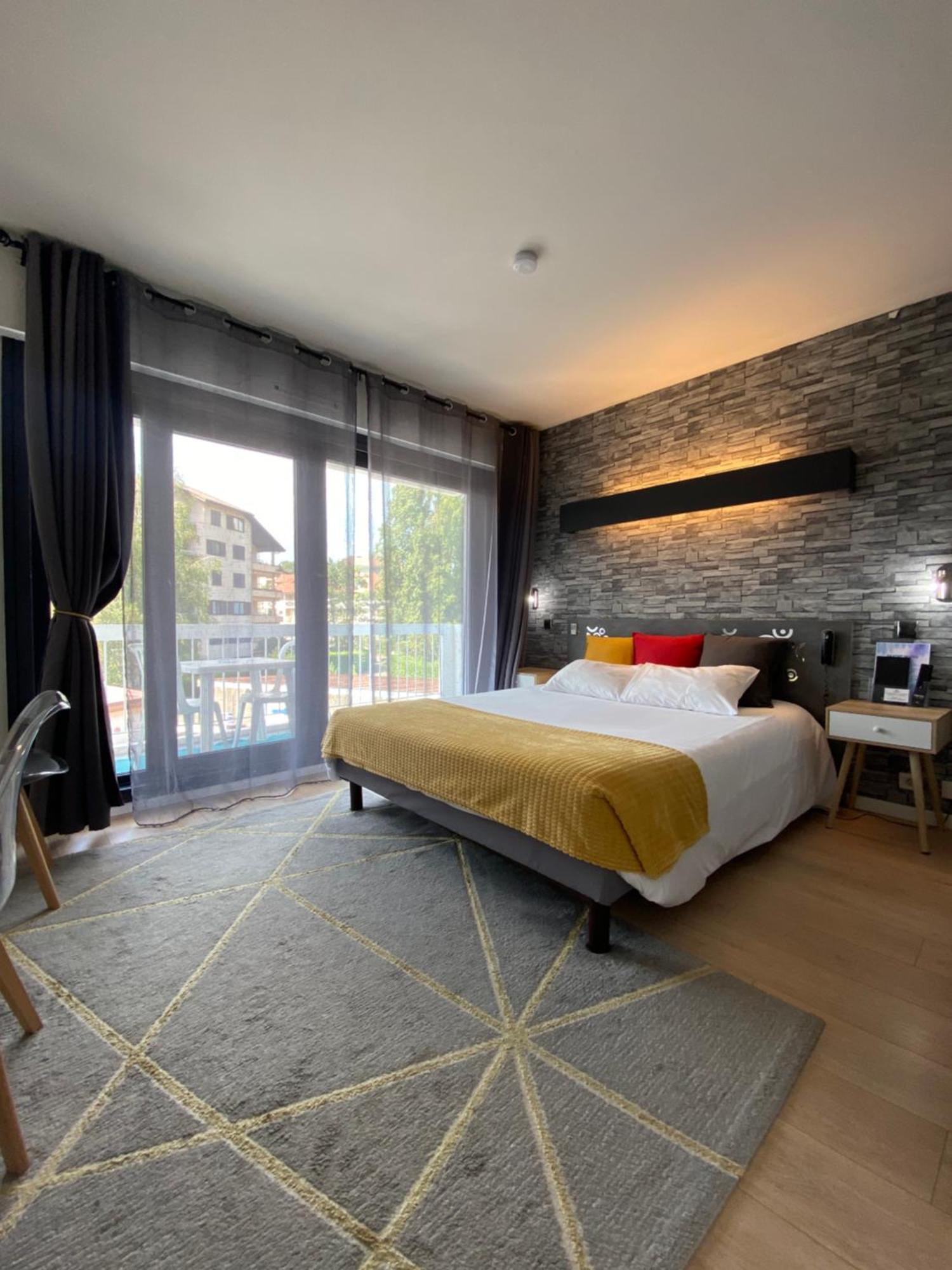 Hotel Savoie Aux Portes De Geneve