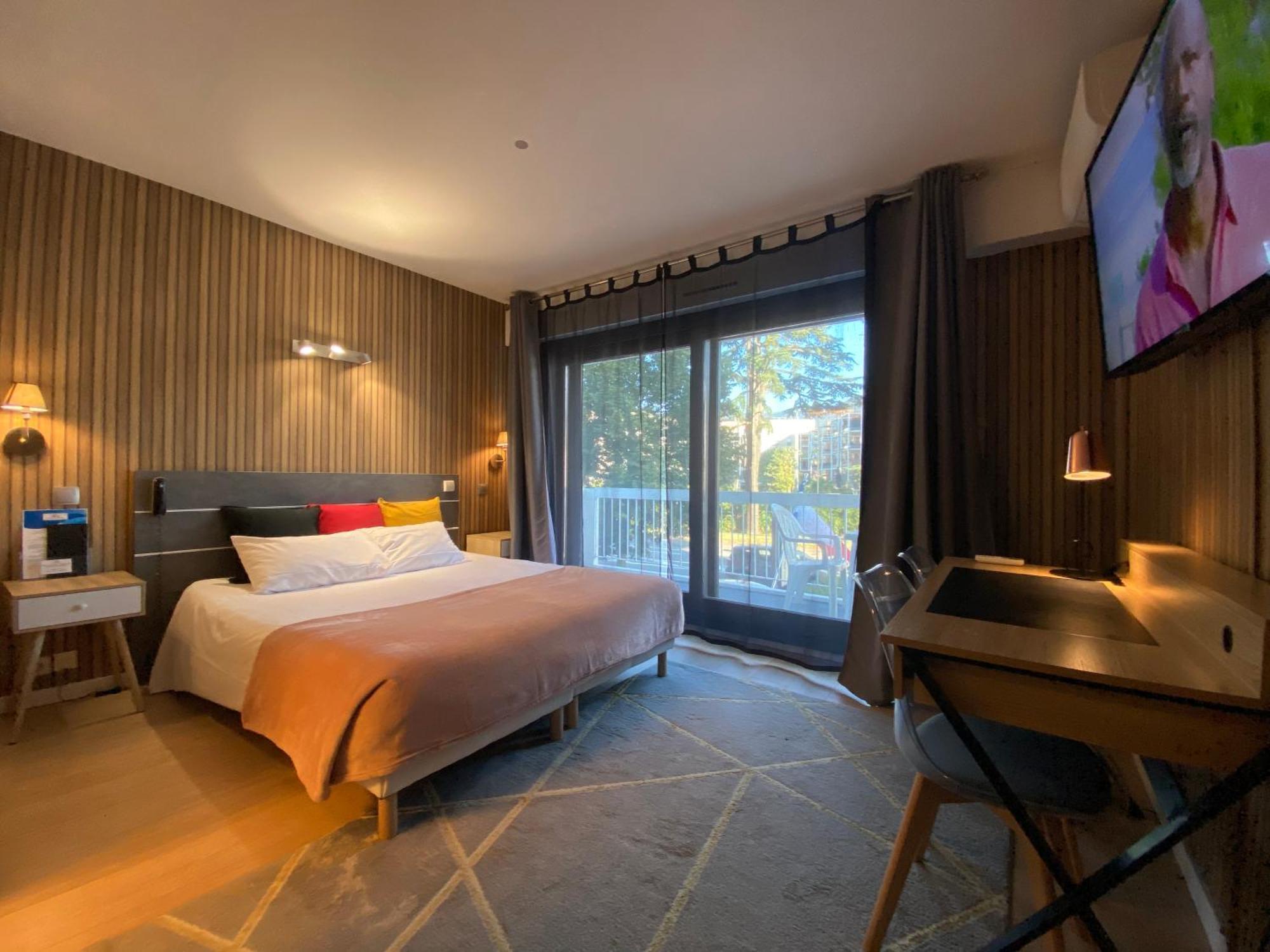 Hotel Savoie Aux Portes De Geneve 3*